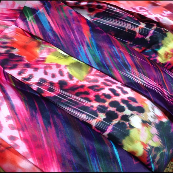 🎉 Host Pick 🎉 Leopard Garden Midi Skirt - Picture 3 of 4