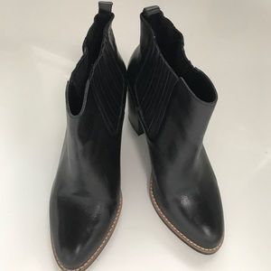 Forever 21 leather ankle boot