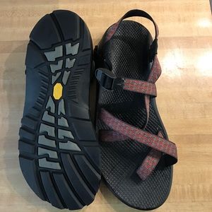 Nearly new Chacos!!!