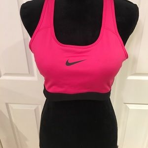 Nike pink sports top size XL
