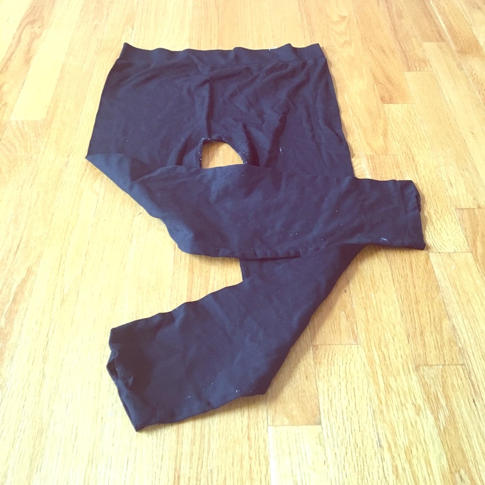 elastic tight leggings