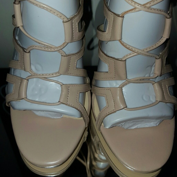 * FINAL PRICE*NEW IVANKA TRUMP HALLEE SANDALS - Picture 7 of 8