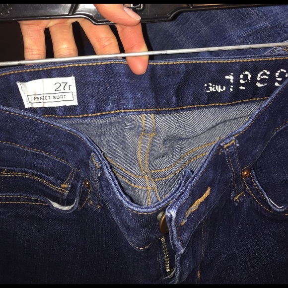 Like NEW GAP Perfect Boot jeans - Picture 3 of 3