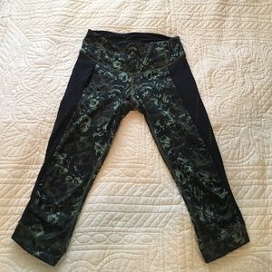 Lululemon luxtreme capris