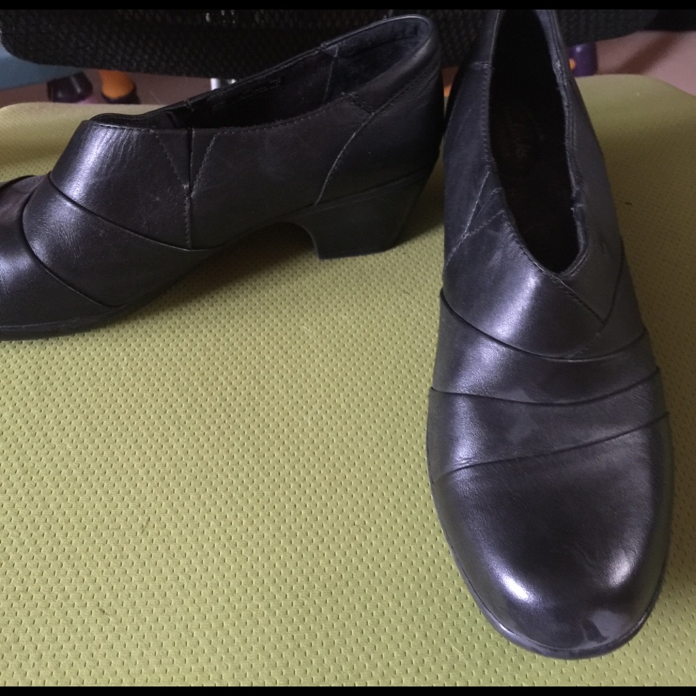 Clarks booties