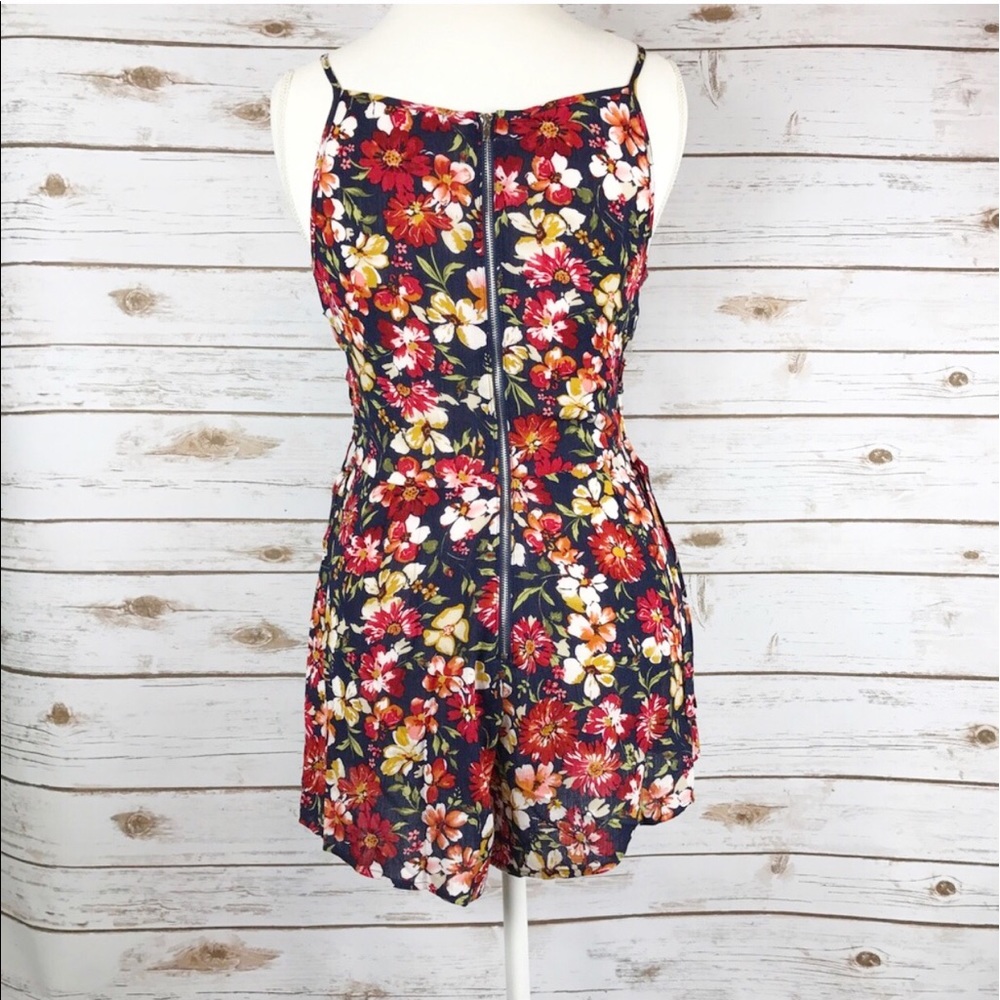 Sleeveless Side Lace Up Navy Floral Romper - Picture 3 of 5