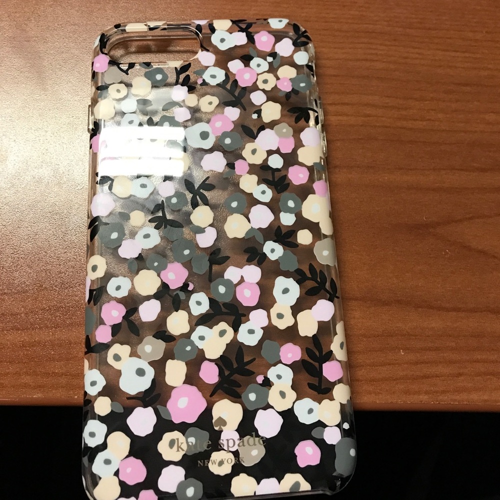 Kate Spade iphone 7plus case.