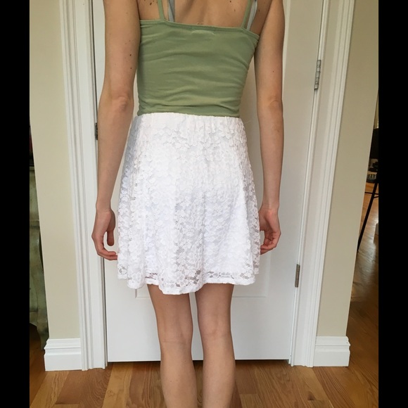 White Lace Express Skirt - Picture 2 of 4