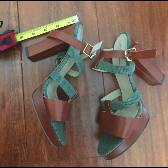 7 for all mankind sandals - Picture 3 of 8