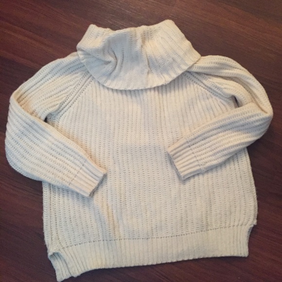 Knit Turtleneck - Picture 4 of 4