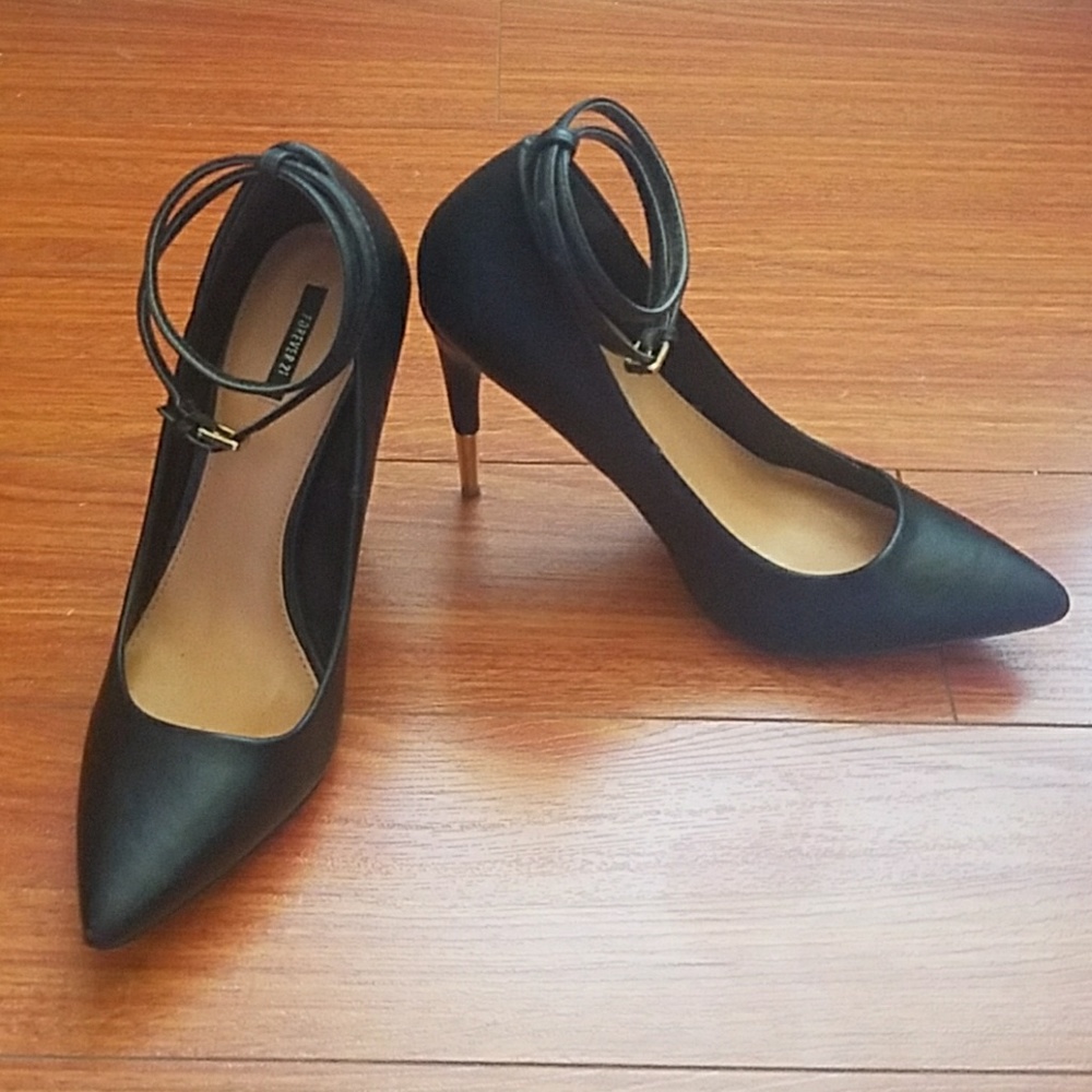 Forever 21 Pumps