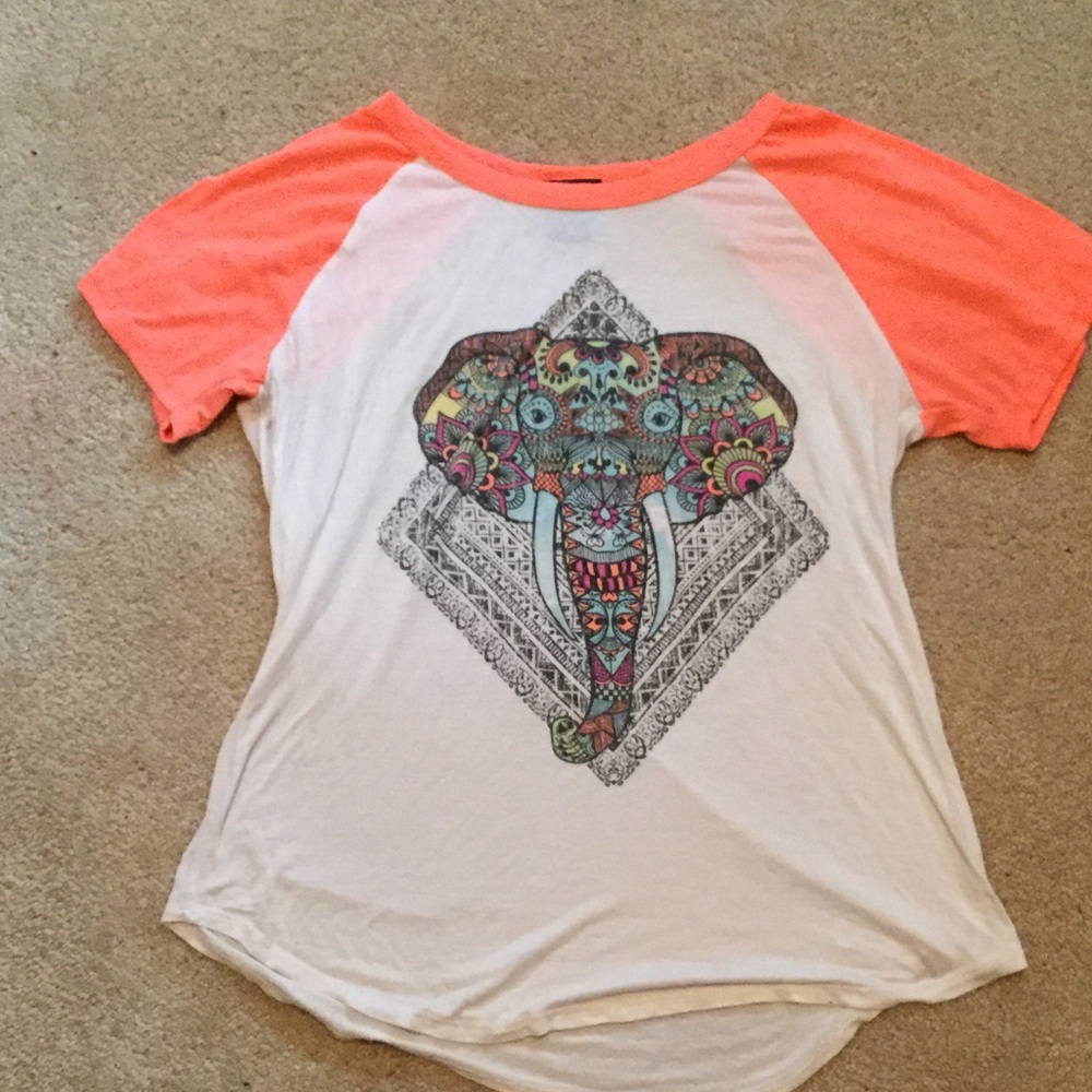Aztec elephant tee