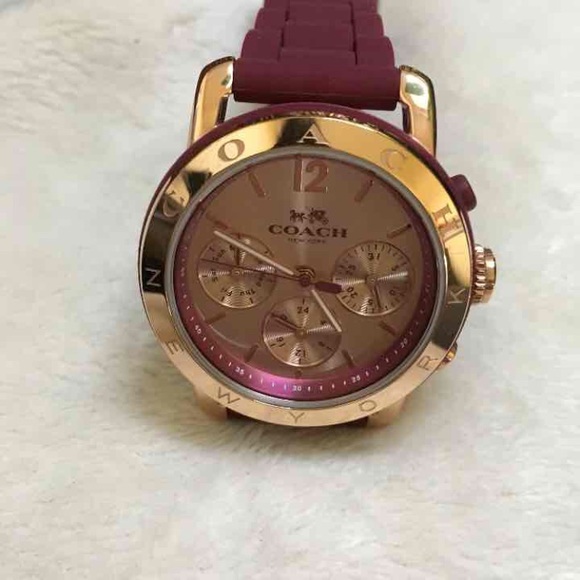 Maroon Coach Watch
