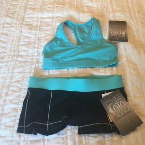 De Soto femme workout outfit!