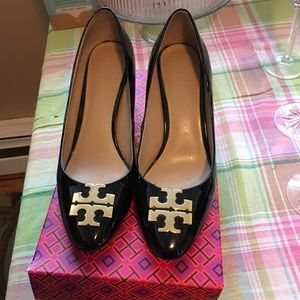 Tory Burch Raleigh Patent Leather Pump