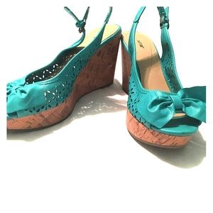 Teal Apt. 9 Wedge Peep-Toe Bow Heels
