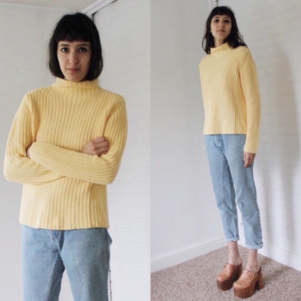 #40 Vintage Pastel Yellow Sweater