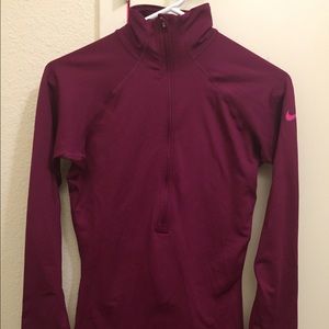 Nike pro half zip pull over