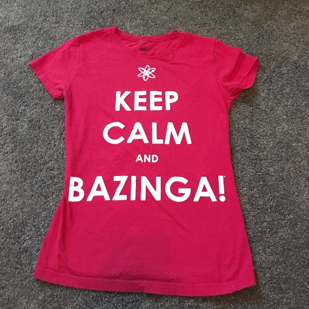 Big Bang theory t shirt.