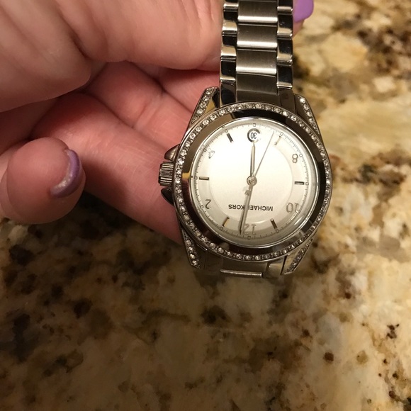 Michael Kors watch - Picture 2 of 2