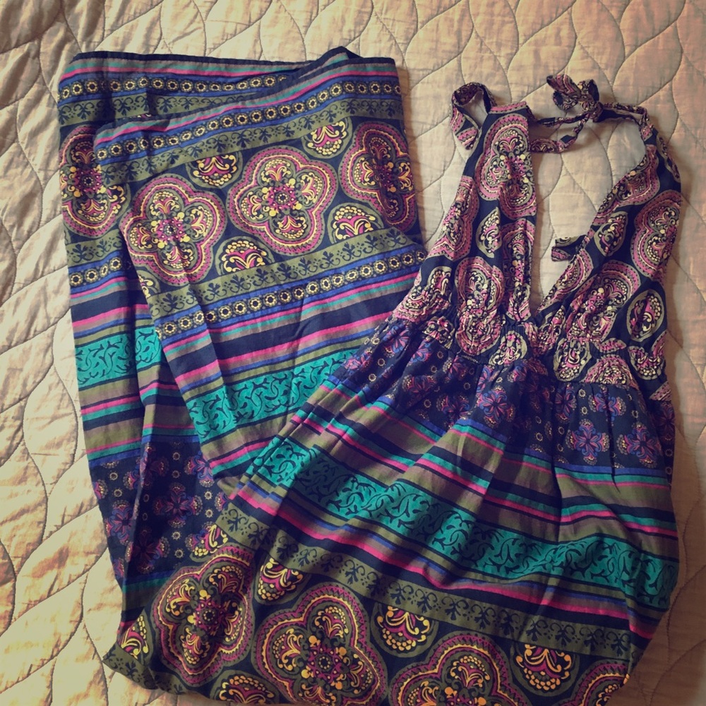 Excellent Condition Halter Maxi Dress