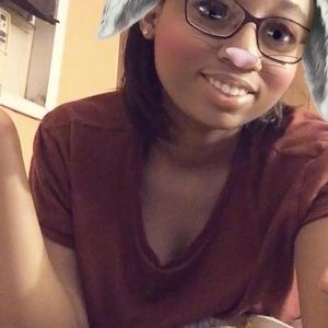 Meet your Posher, Cece