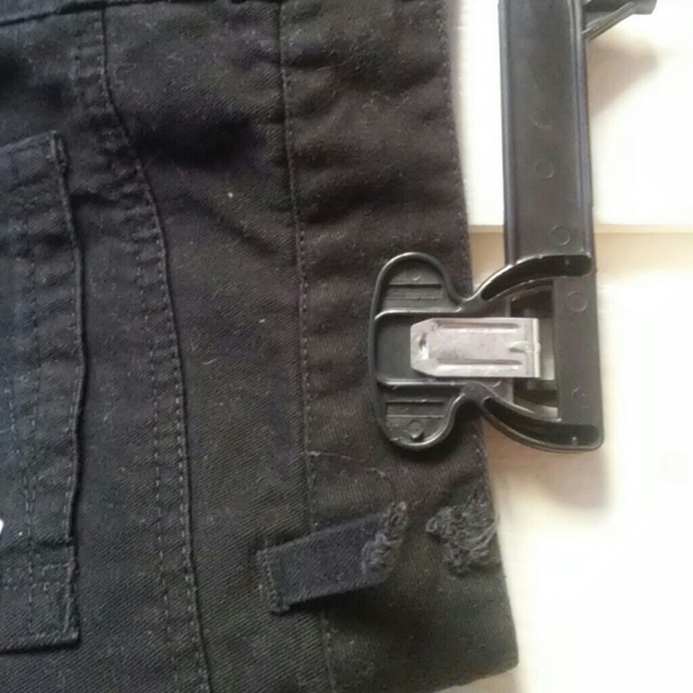 Skirt - Picture 3 of 4