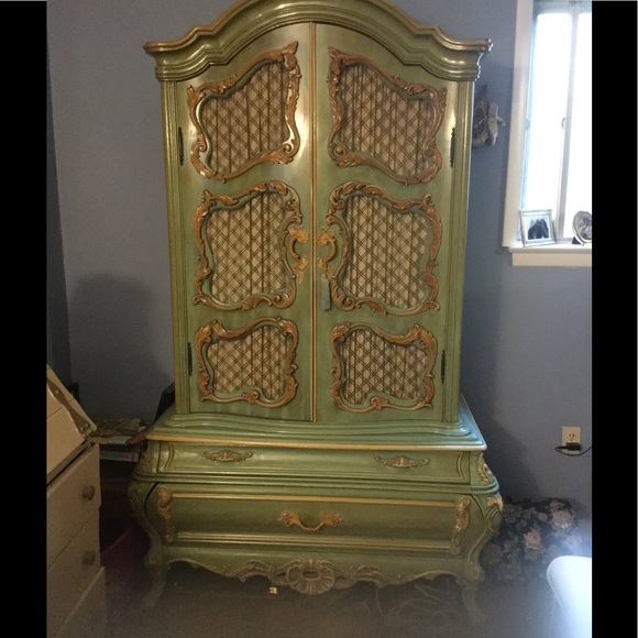 Welcome! I’m Rusti✨ - Picture 3 of 3