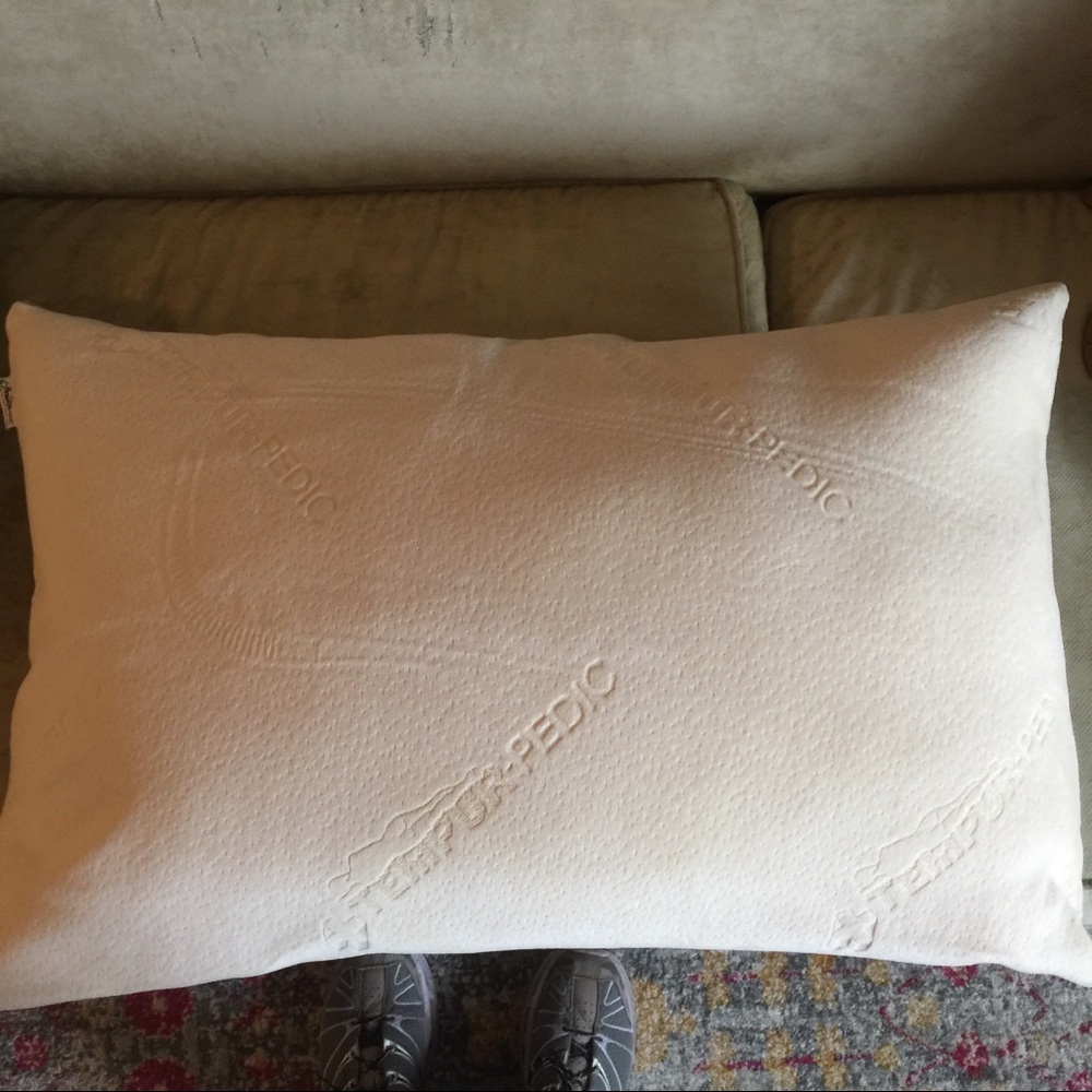 Tempur-Pedic pillow
