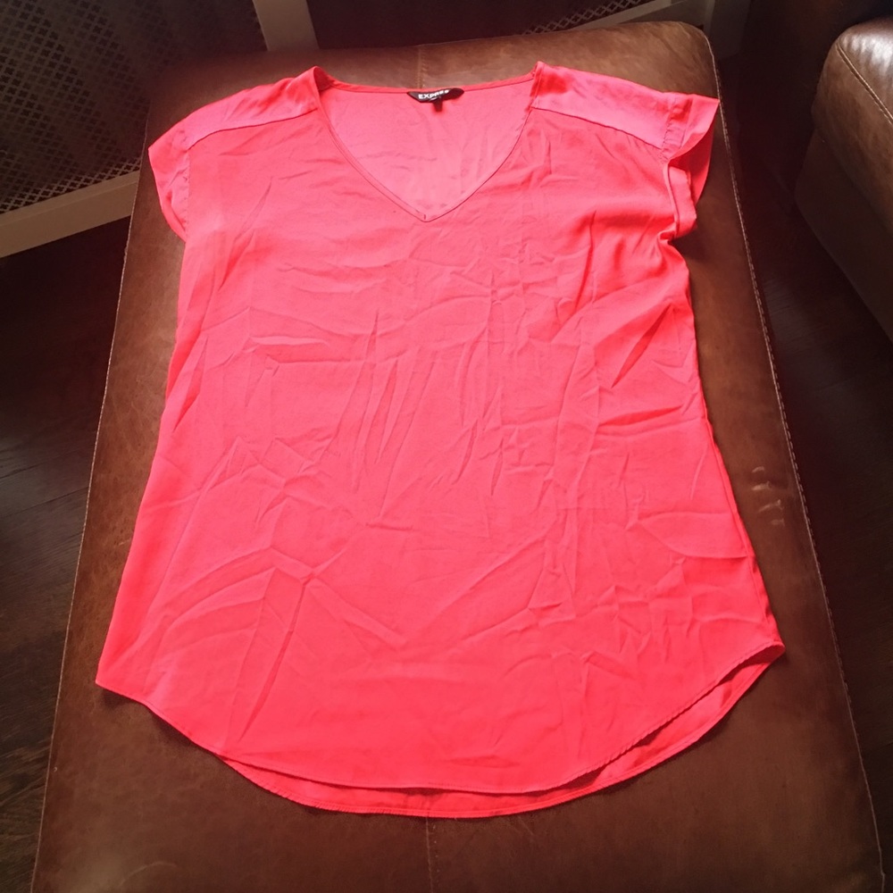Coral top