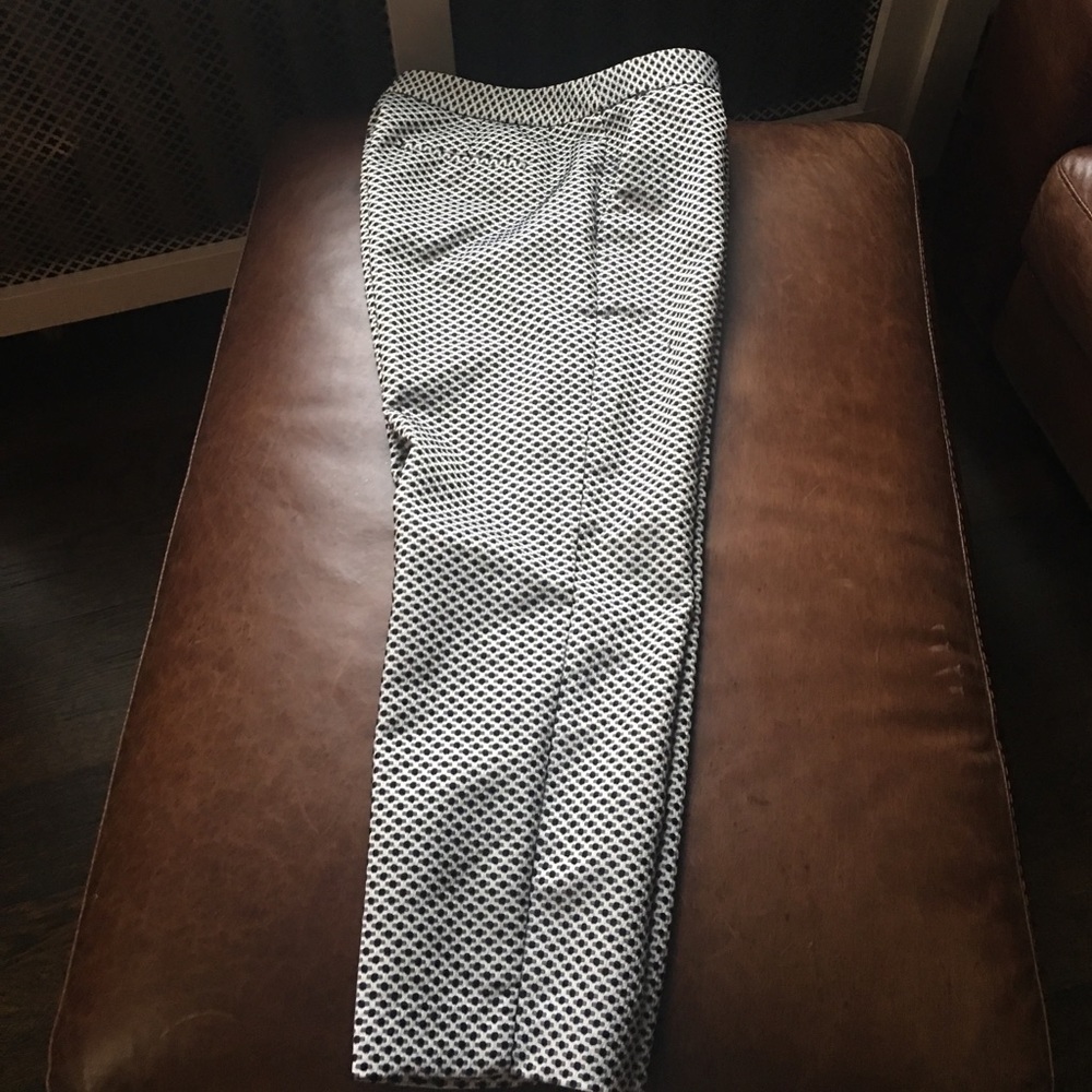 Black and white Capri dress pants