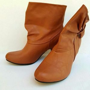 Love Culture Camel Boots