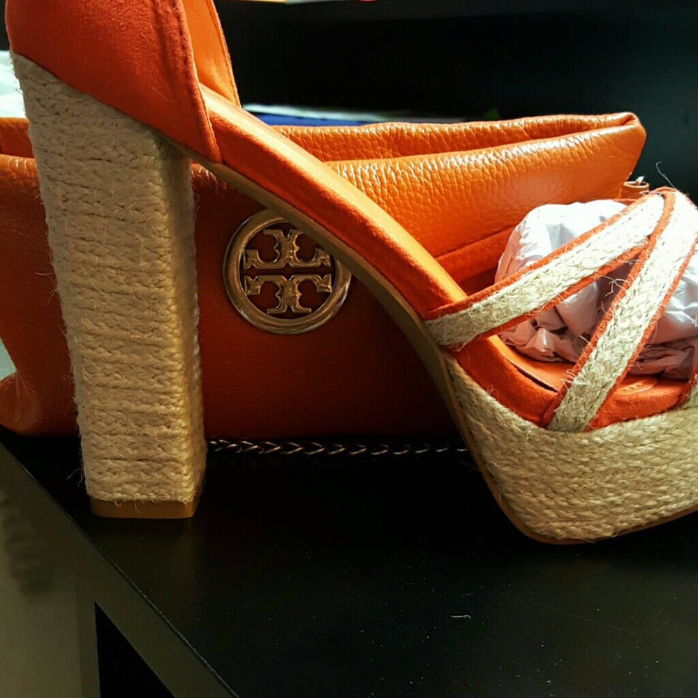Akara Coral Heels