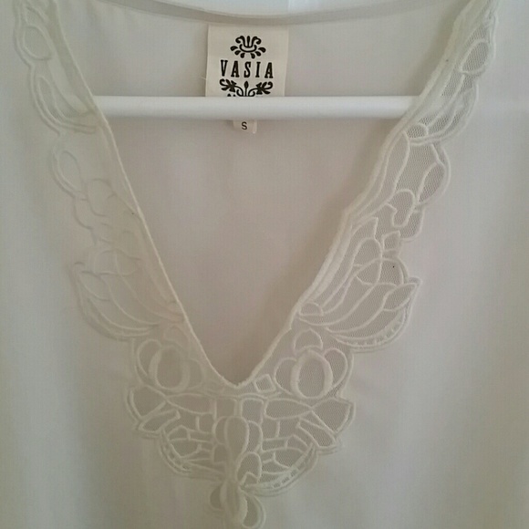 Ivory top - Picture 2 of 2