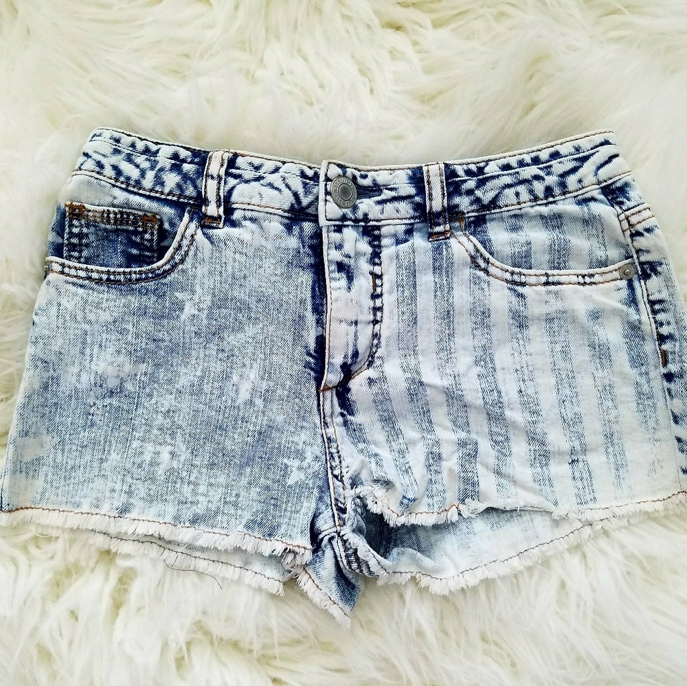 Mid rise jean shorts