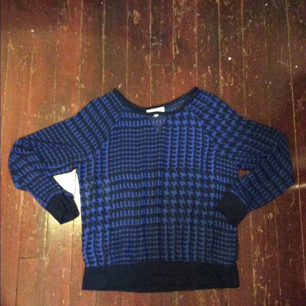 Two by Vince camputo top. Medium.