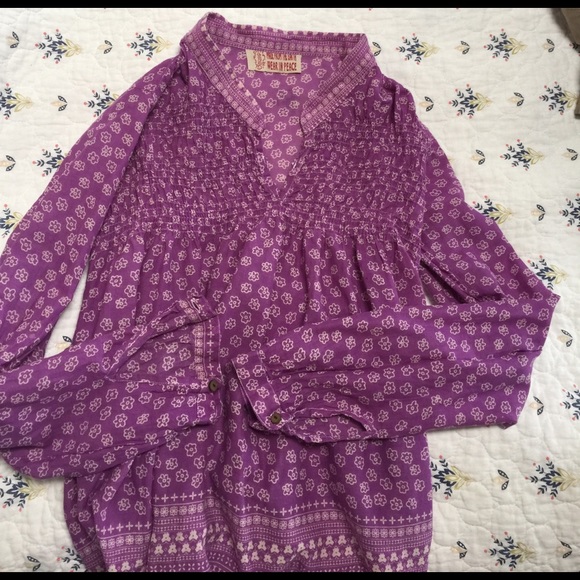 Wear In Peace Tunic - Picture 2 of 4