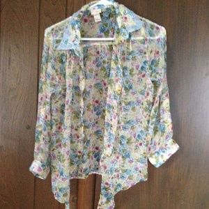 Adorable Daytrip floral sheer button up size large