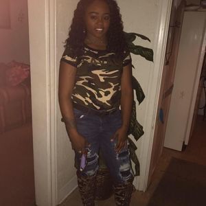 Meet your Posher, Toninayah