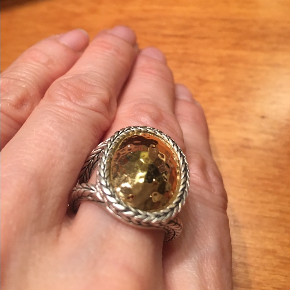 Premier design ring