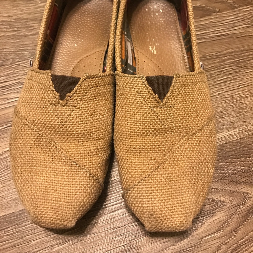 Burlap Toms