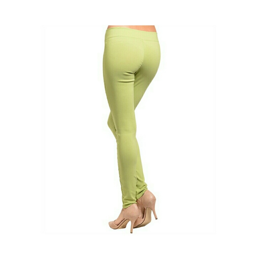 SALE!! NWT LIME color junior soft and skinny fit