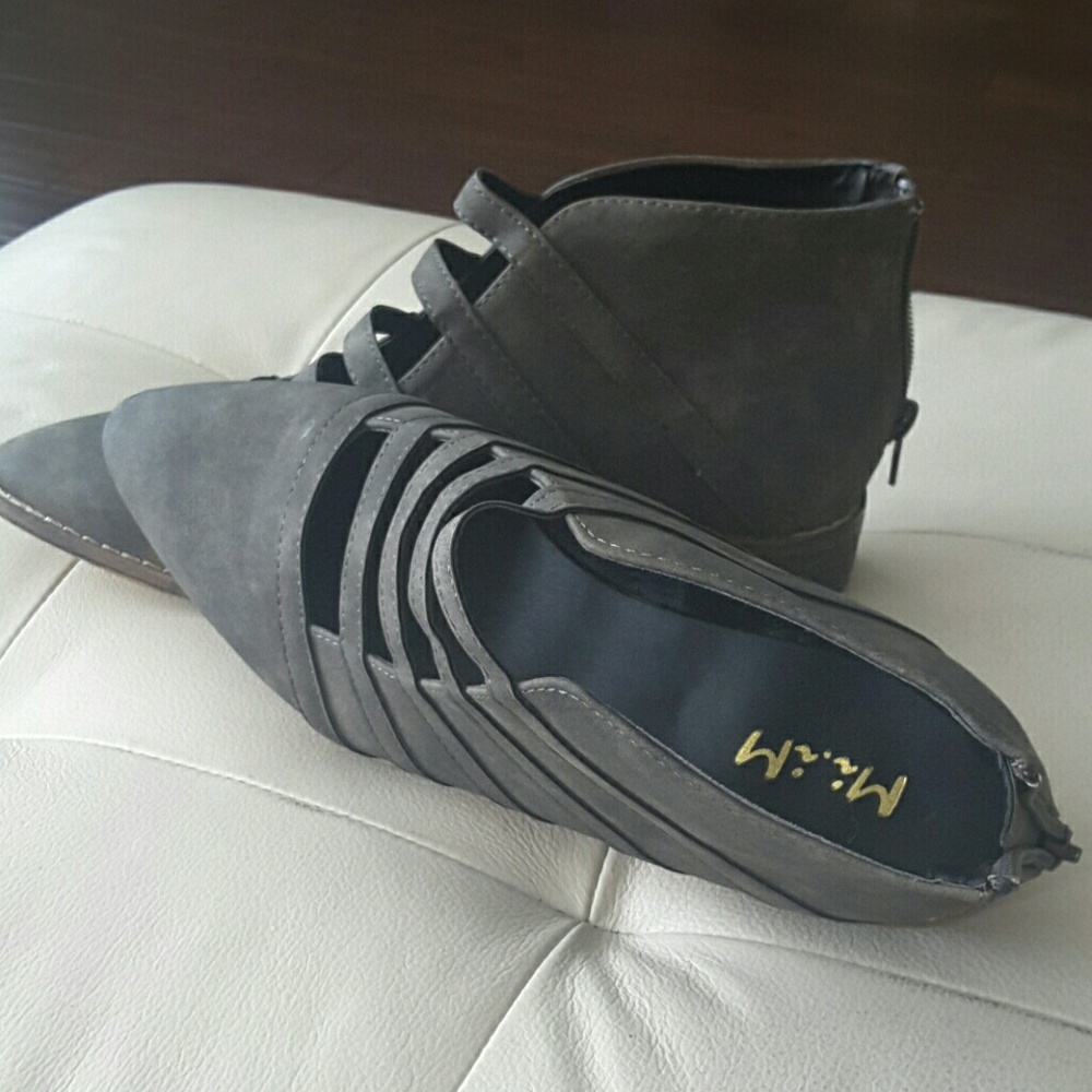 Booties - Picture 3 of 3