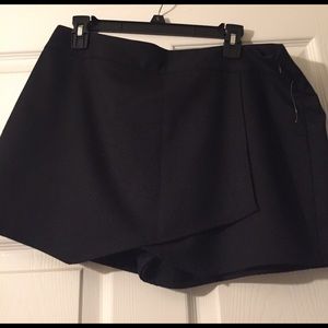 NWT GAP Skort
