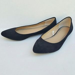 Forever 21 Black Pointed Toe Flats