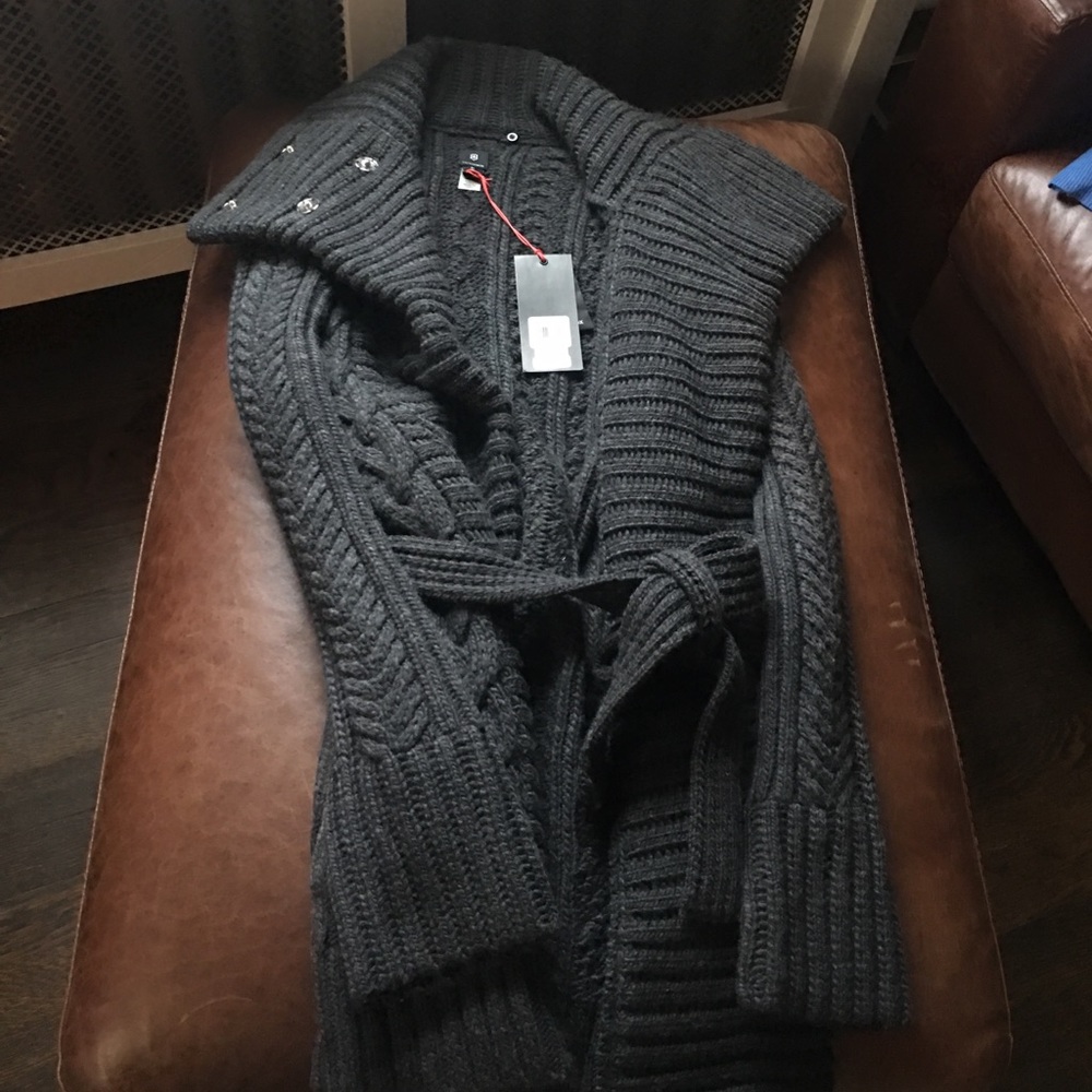Heavy Grey sweater brand new