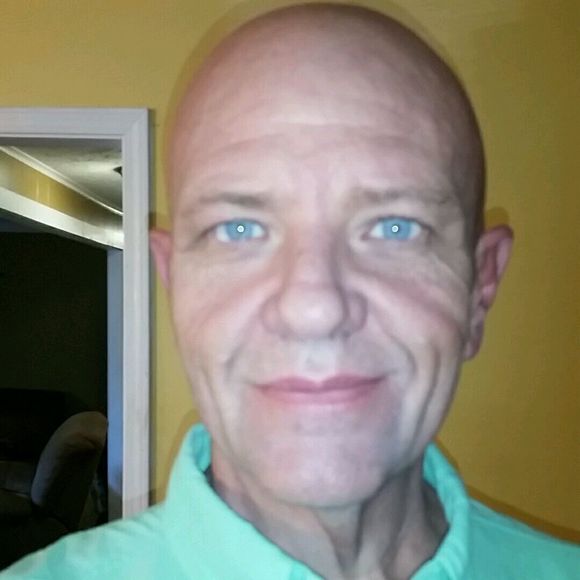 Meet your Posher, Ricky - Picture 1 of 1