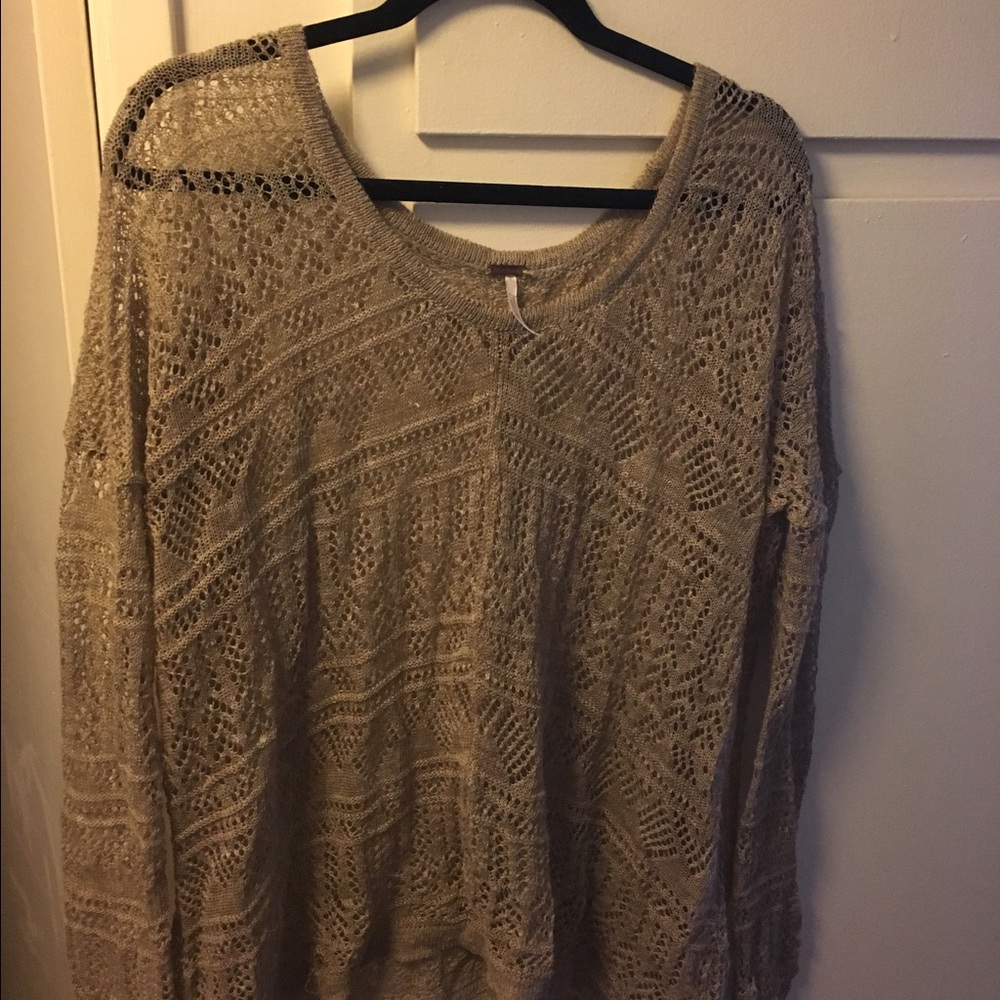 Free people sweater! Very cute lightly worn