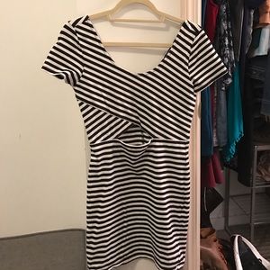 Short sleeve dress