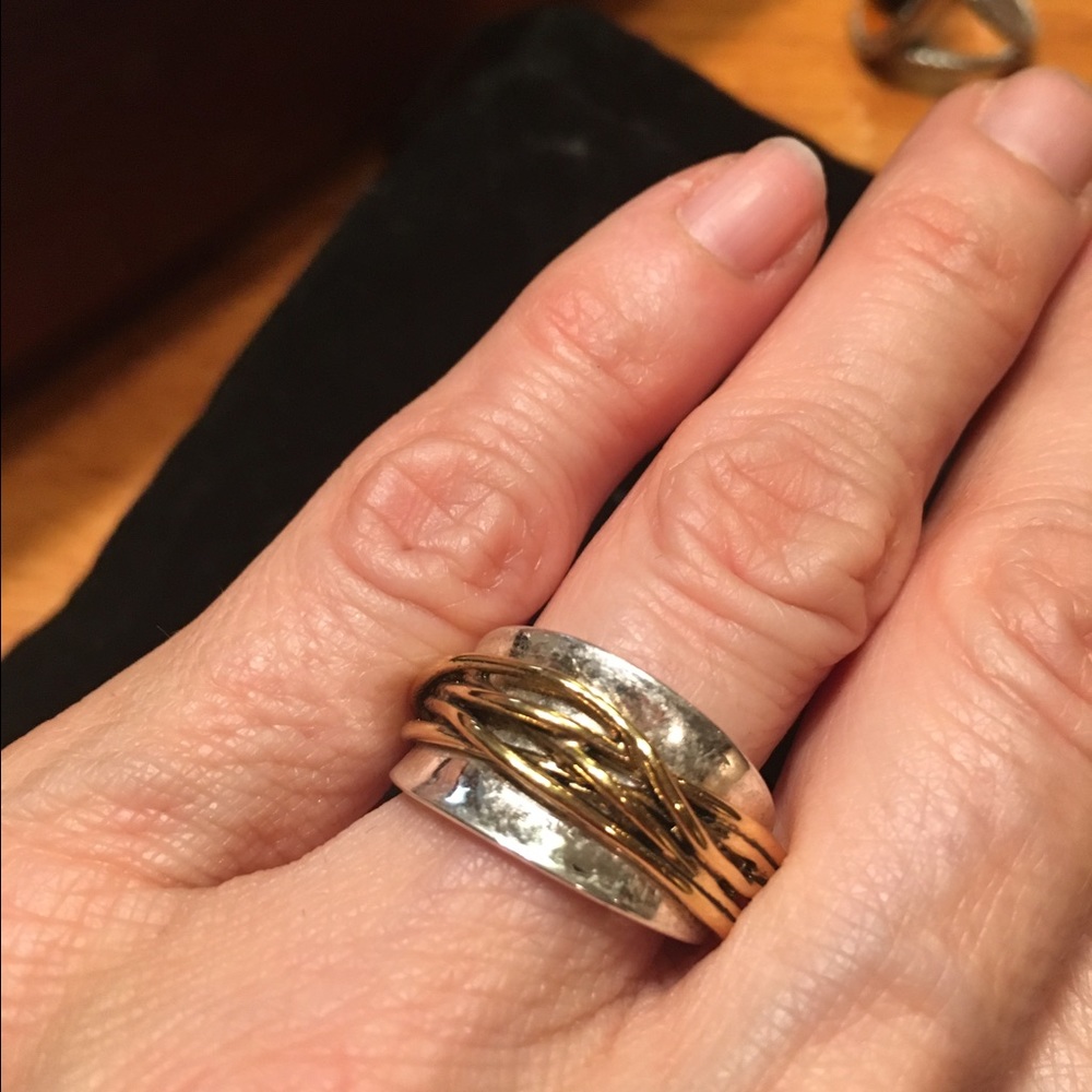 Casual ring